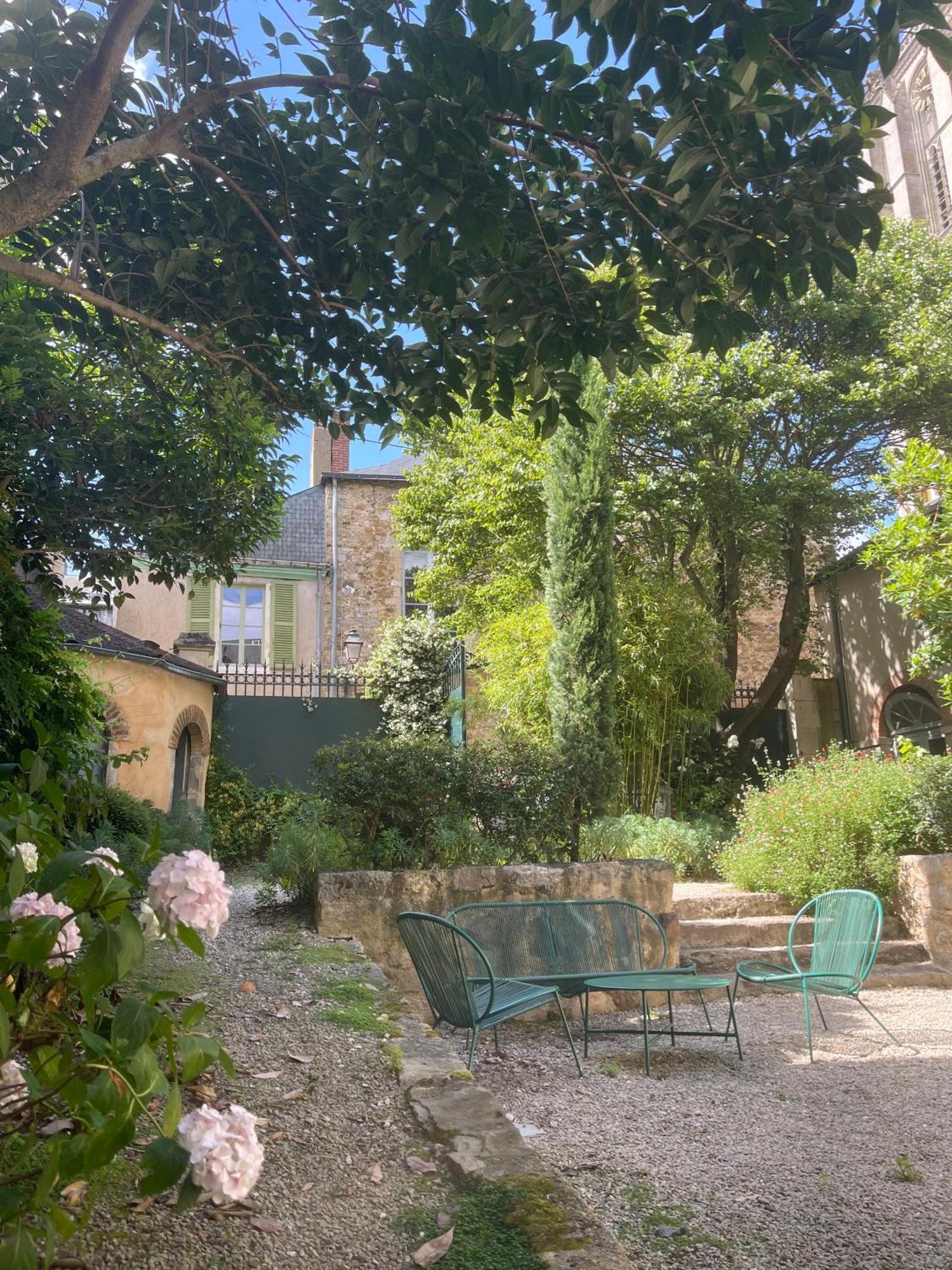 Chambres D'Hote - Maison Des Ecrivains - 50 M De La Cathedrale Et Place Des Jacobins 勒芒 外观 照片